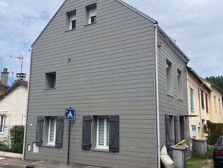 jolie maison de ville