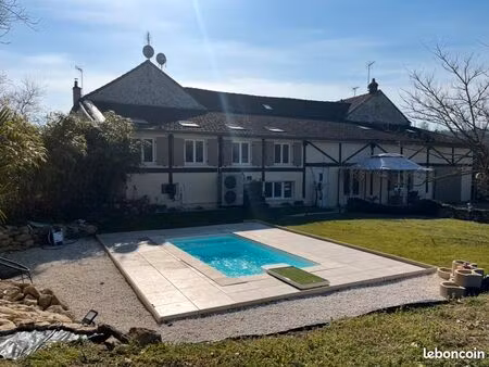 magnifique longère rénové + piscine