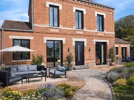 maison individuelle 255 m² – 6 chambres + bureau – jardin 1130 m²