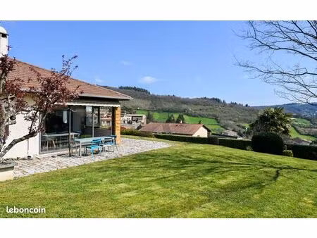 maison 6 pièces 200 m²