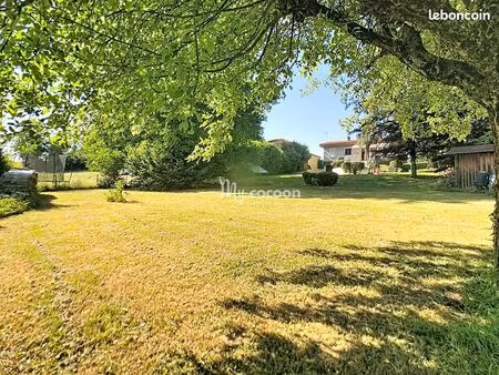 maison 4 pièces 85 m²