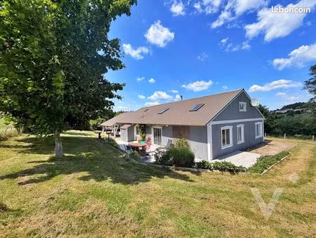 maison 5 pièces 207 m²
