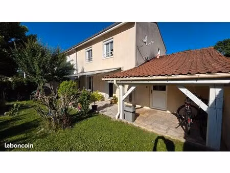pavillon 4 pièces 84 m²