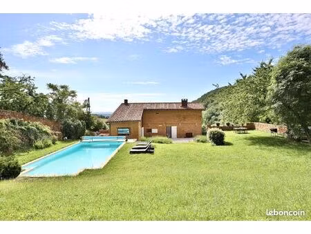 vente coup de coeur - beaujolais - maison en pierres dorées climatisée avec piscine et vue