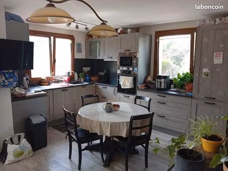loue à l’année appartement