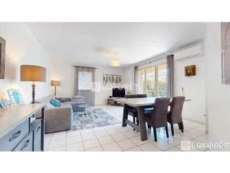 appartement 3 pièces 84 m²