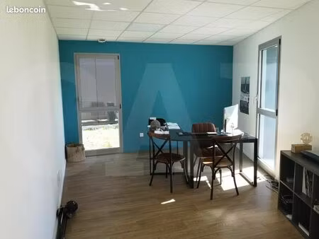 bureaux 99 m²