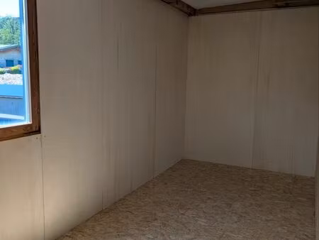 location box / garde-meuble sécurisé – 10 m² / 25 m³