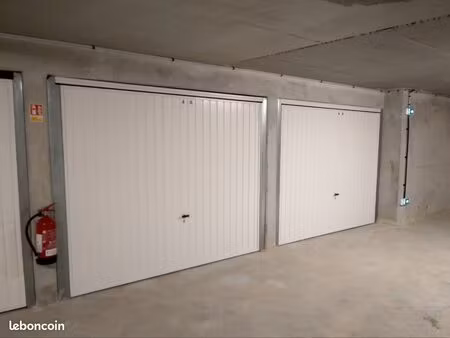 garage(s) neuf sécurisé
