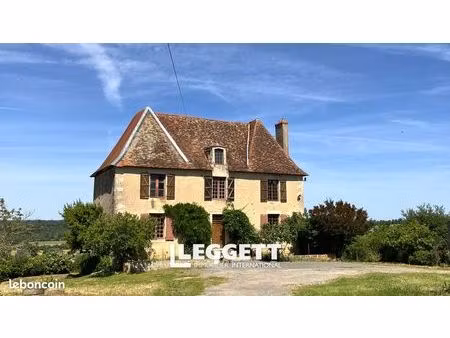 maison 8 pièces 222 m²