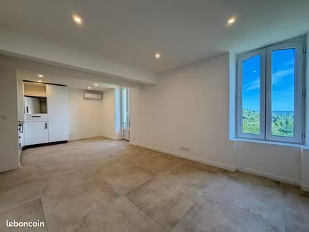 appartement 2 pièces rénové – bien unique sur le secteur