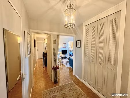 appartement 4 pièces 82 m²
