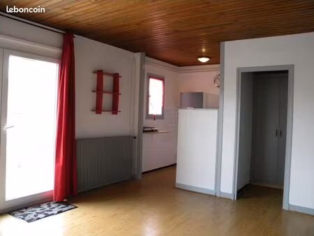 hypercentre - grand studio avec balcon