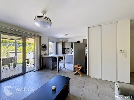 appartement 3 pièces 64 m²
