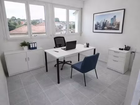dernier bureau dispo 15m2 henin-beaumont