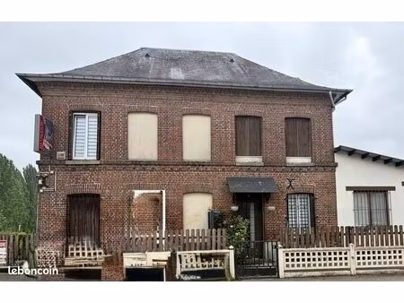 inconnu 203 m² pissy-pôville