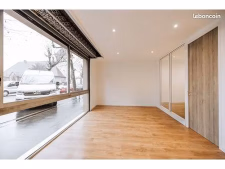 local commercial 60m2 - annecy - avenue de genève - refait à neuf