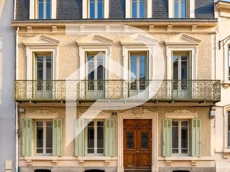 maison 10 pièces 226 m²