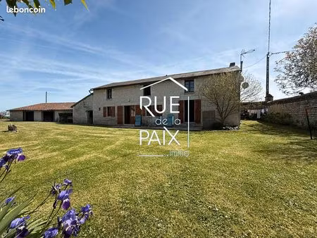 maison 4 pièces 163 m²
