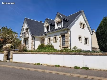 maison familiale de caractère – 150 m² – 5 chambres – fort potentiel – la verrière / le me