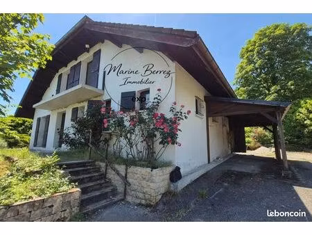 propriété 3 pièces 200 m²