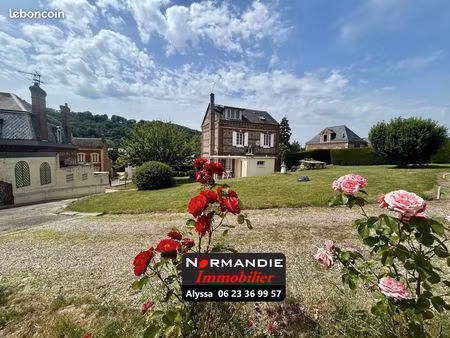 propriété 4 pièces 115 m²