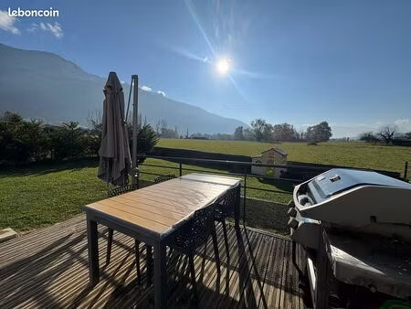 duplex t4 lumineux avec jardin et garage double