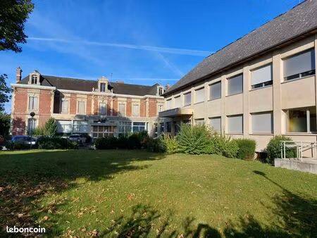 immeuble 3219 m² laon