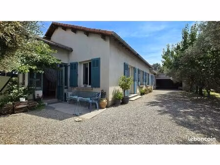 maison 2 pièces 102 m²