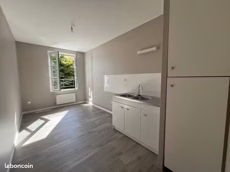 appartement 2 pièces 64 m²