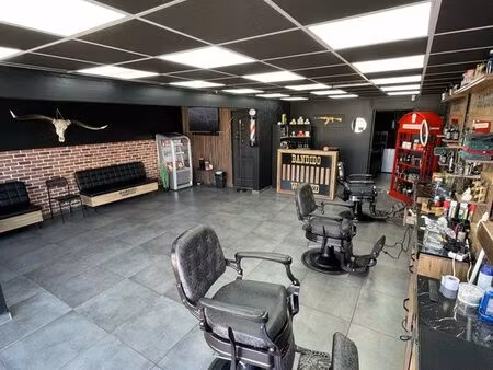 fonds de commerce salon de coiffure clé en main – matériel neuf – 50 m²