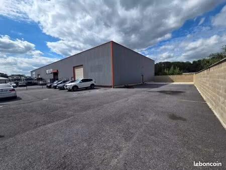 local industriel 500 m²