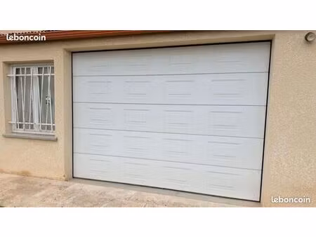 entrepôt sécurisé / grand garage quartier du mont d’or