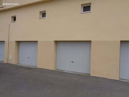 garage / box 11 m² caluire et cuire