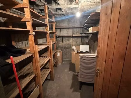 local / box / garage / garde meuble / stockage