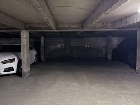 place de garage / parking en sous sol