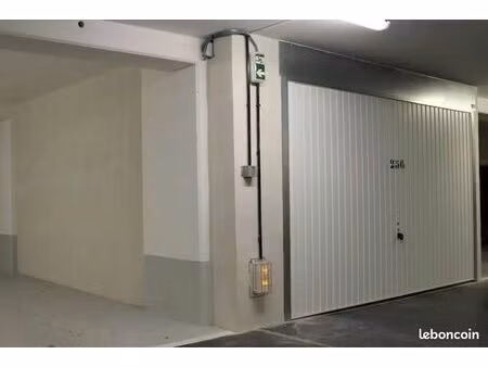 garage box fermé croix rousse