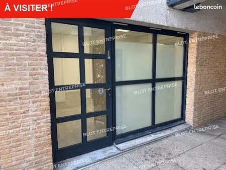 local commercial 64 m²
