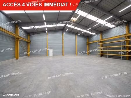 local d'activité 700 m²