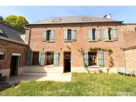 maison 9 pièces 212 m²