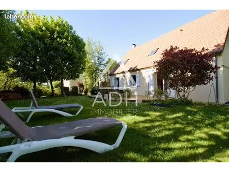 maison 6 pièces 136 m²