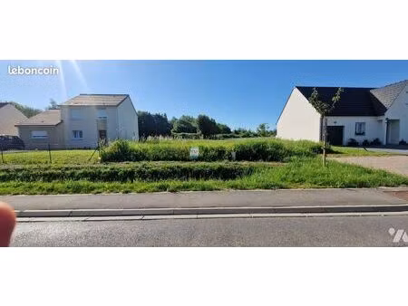 terrain 1016 m² morcourt