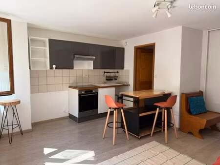 à louer – appartement studio meublé – location longue durée