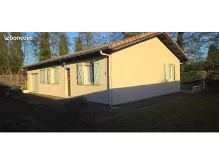 maison plain pied au fond résidence très calme  sans mitoyenneté