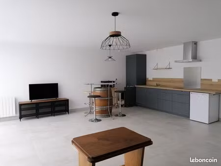 location t1 bis meublé pontivy (cc eau élec internet)