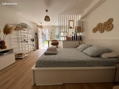 studio meublé de standing avec extérieur – entièrement équipé