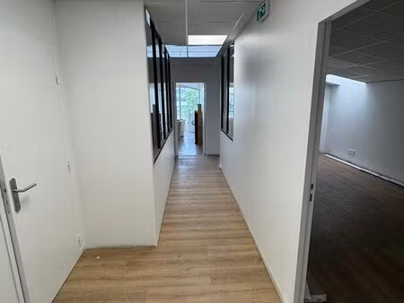 bureaux a louer 19+19+20m²