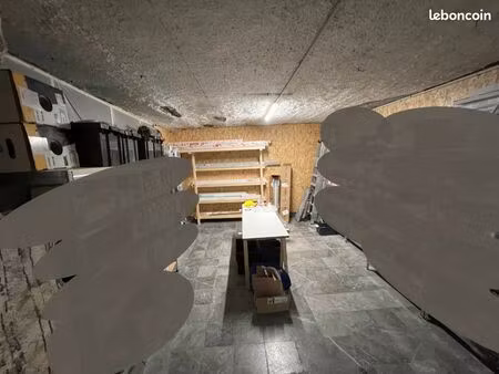 double cave à louer – environ 40/45 m²