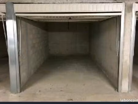 location garage simple double ou pmr