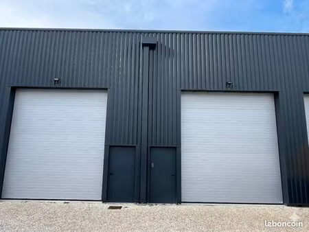 local d'activité 137 m²